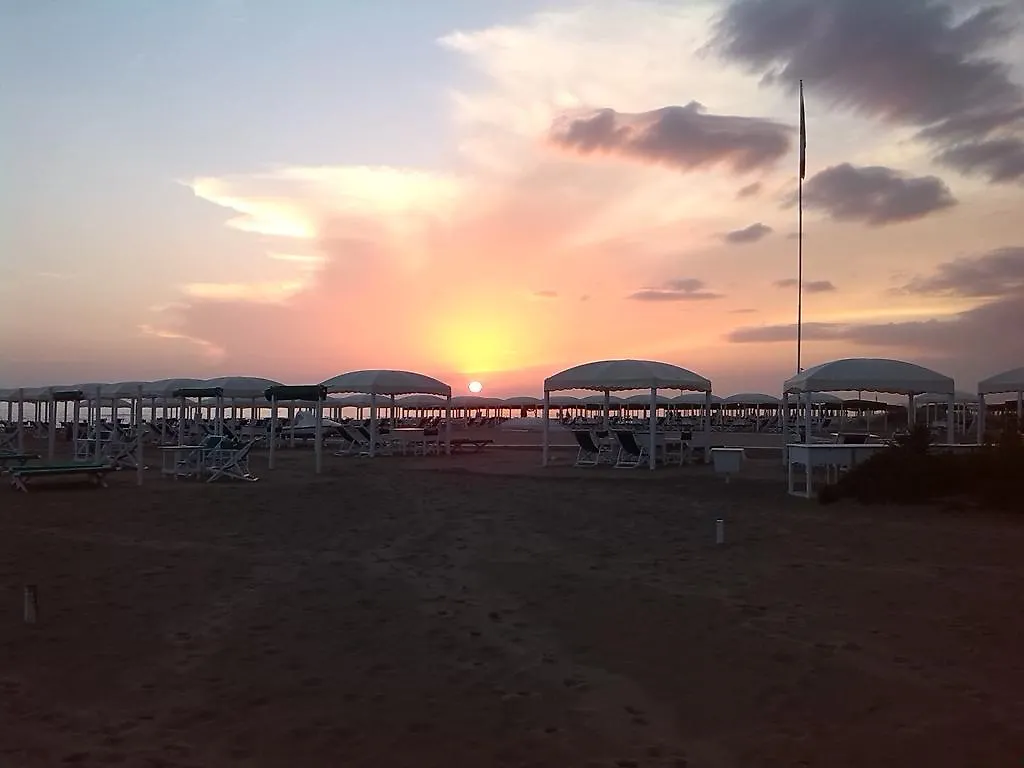 Il Nido Sul Mare A Forte Dei Marmi 0*,  Italy